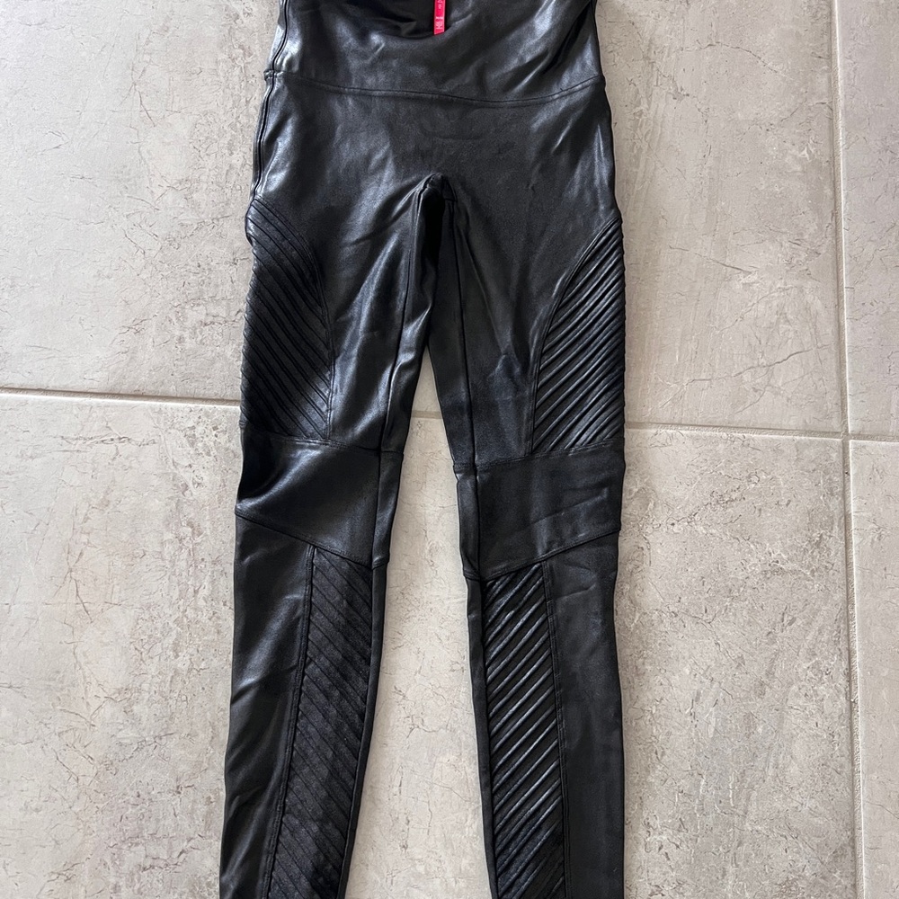 SPANX Black Textured Moto Faux Leather Leggings - medium